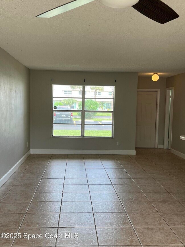 Foto del edificio - 424 Dove Ln