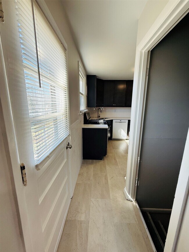 Foto del edificio - 936 Highmont Dr