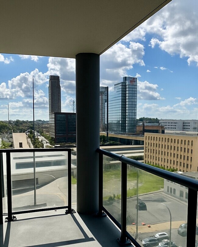 Foto del edificio - 1280 W Peachtree St NW