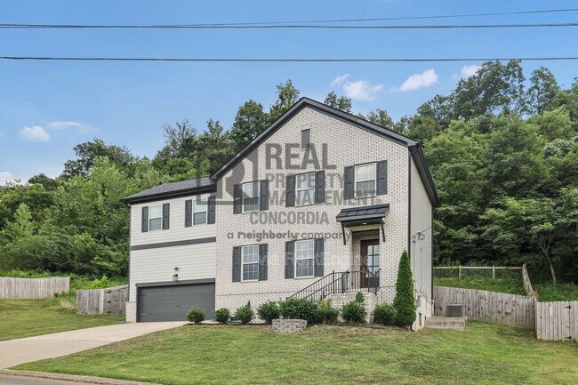 Building Photo - 1006 Chisolm Trail