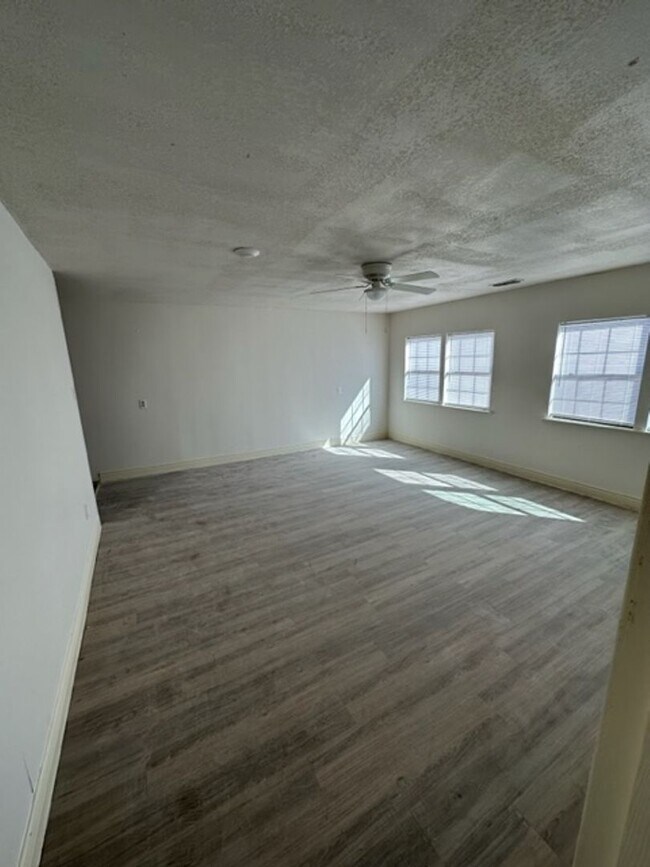 Foto del edificio - 3226 WYNDROCK