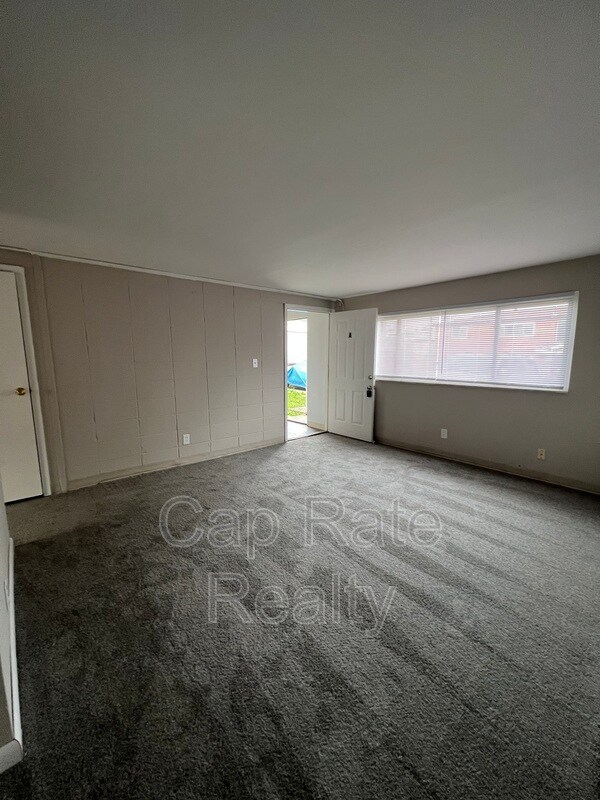 3622 Cushing Dr Unit Apt A, Columbus, OH 43227 Condo for Rent in Columbus, OH