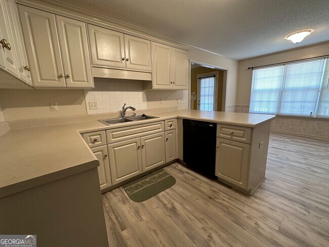 Foto del edificio - 1824 Claystone Way