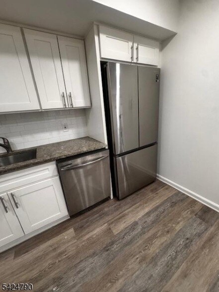 Foto del edificio - 81-83 Hawthorne Avenue Unit 3