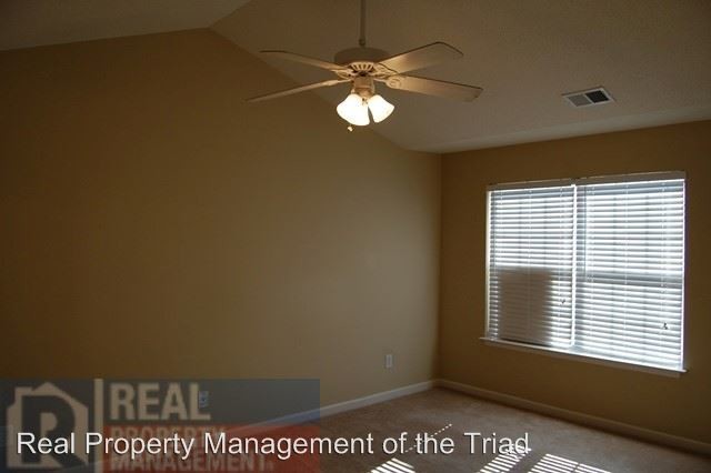 Foto del edificio - 2 br, 2.5 bath House - 3343 Victoria Park