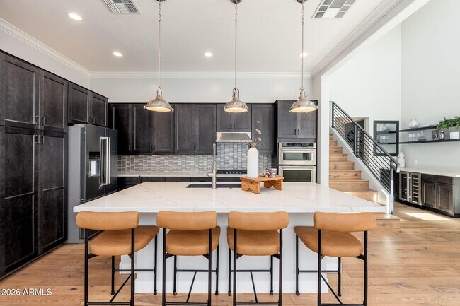 Building Photo - 1555 E Ocotillo Rd