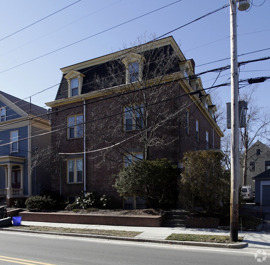Building Photo - 238 Gano St