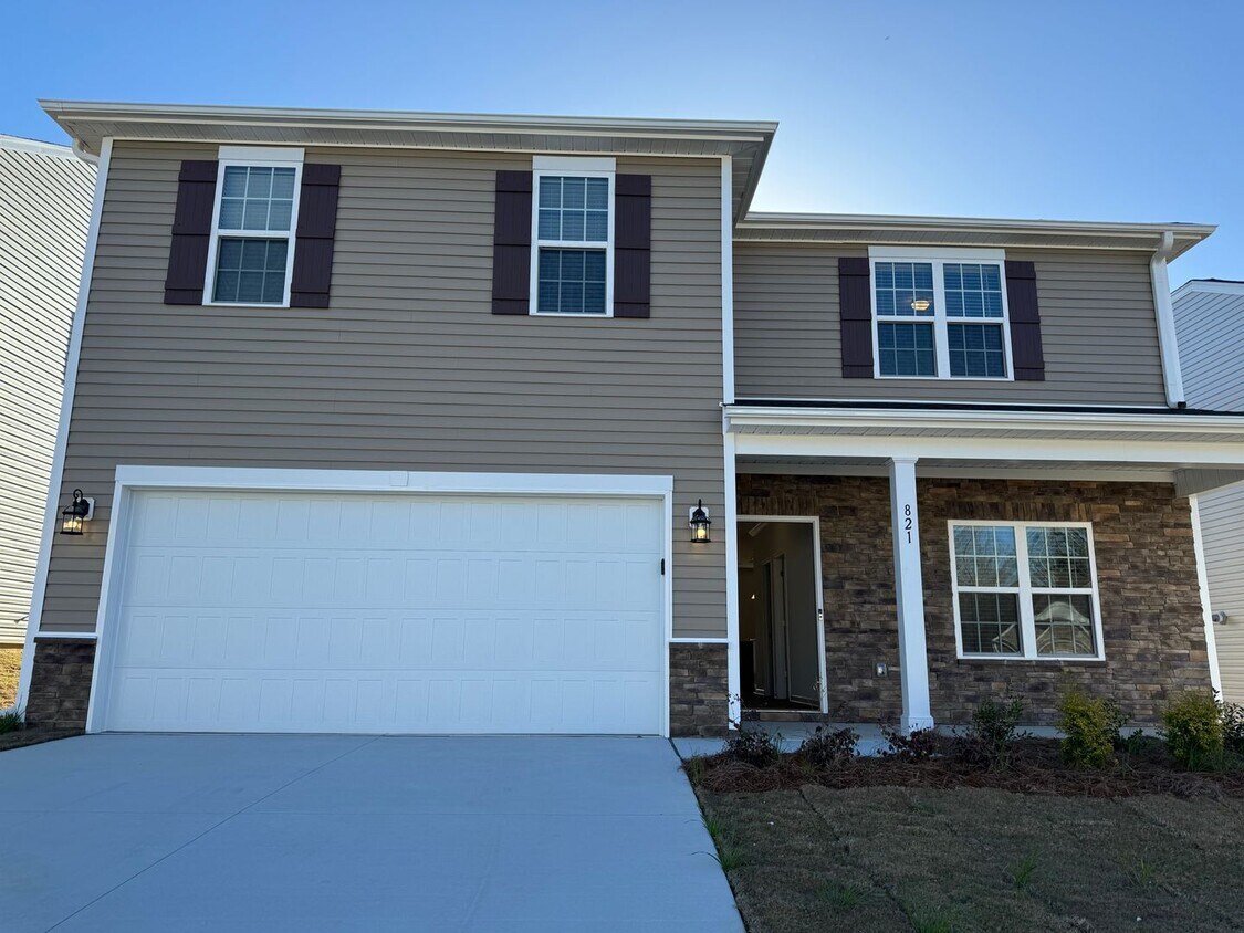 Primary Photo - Newly Constructed 4BR 3BA Home with Washer...