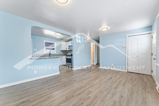 Foto del edificio - Charming Single Family Home with Washer/Dr...