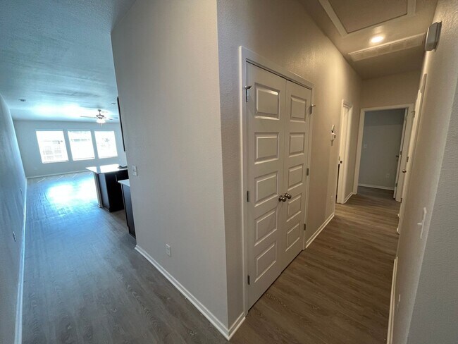 Foto del edificio - 6608 NW Brickhaven St