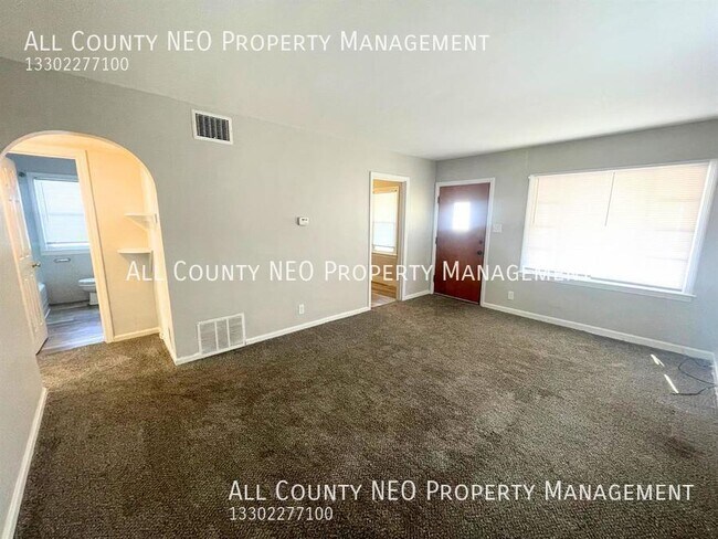 Building Photo - Charming 2 bedroom available!