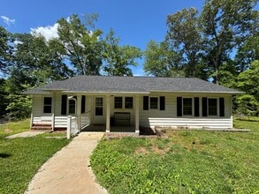 Building Photo - 403 Willowside Dr