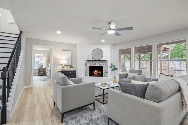 Foto del edificio - Remodeled 3-Bed Home with Office & Deck in...