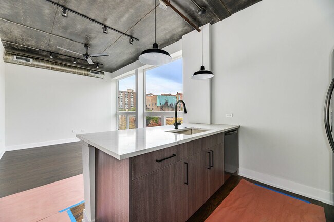 Foto del edificio - 4720 N Sheridan Rd