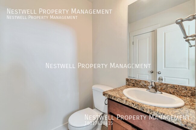 Building Photo - $500 OFF 1ST MONTH'S RENT - Gorgeous 3-bed...
