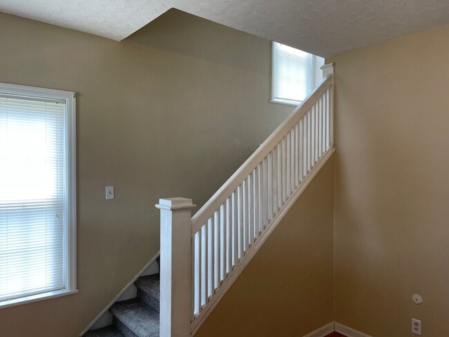 Building Photo - BELOW MARKET RENT!