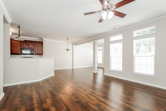 Foto del edificio - 130 N Arcadian Way