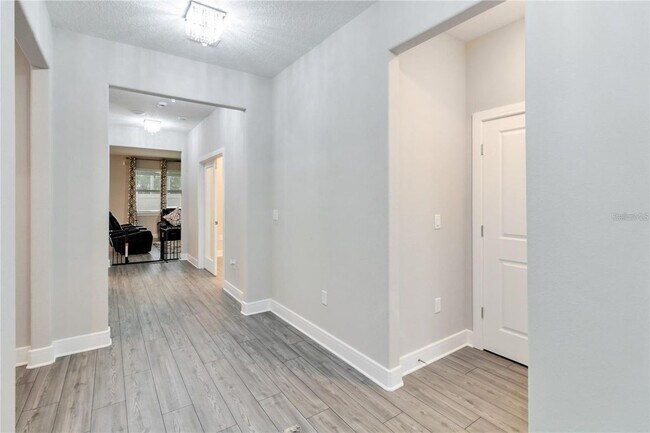 Foto del edificio - 4067 Meandering Bay Dr