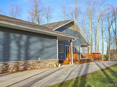 Building Photo - 325 Brookton Rd