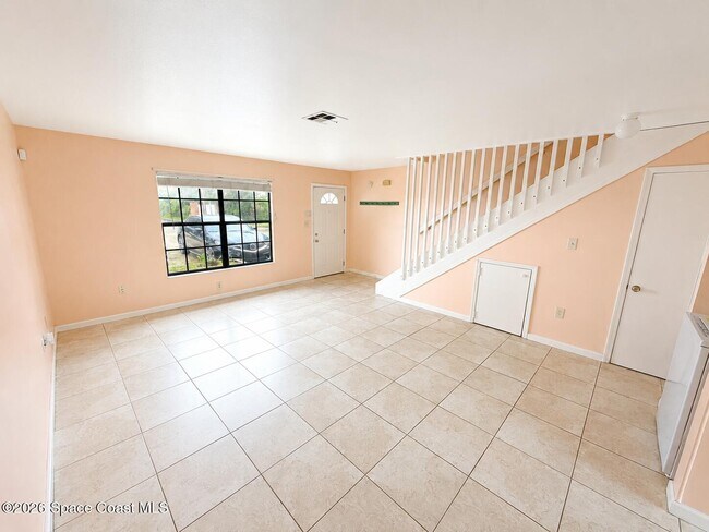 Foto del edificio - 1300 Arlington Ln NE