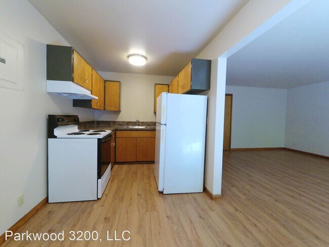 Foto del edificio - 3200 NE 140th St