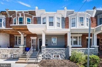 Building Photo - 441 S 61st St
