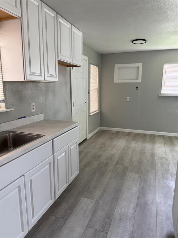 Building Photo - 2402 Rosemead Dr