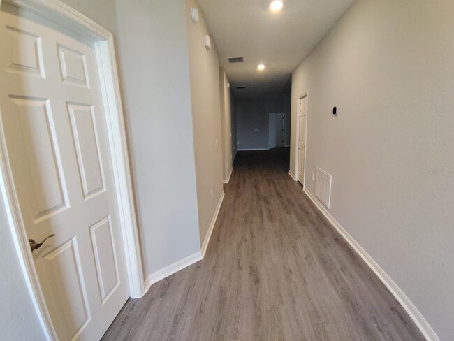 Building Photo - 1497 Fleur Dr