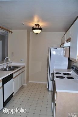 Building Photo - 1201 Glen Cove Pky