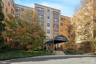 Building Photo - 40 Old Lancaster Rd