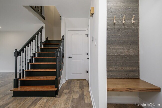 Foto del edificio - 1623 Southampton Ct