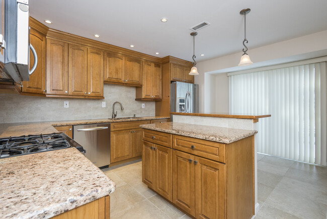 Foto del edificio - 13 Sweetwater Cir