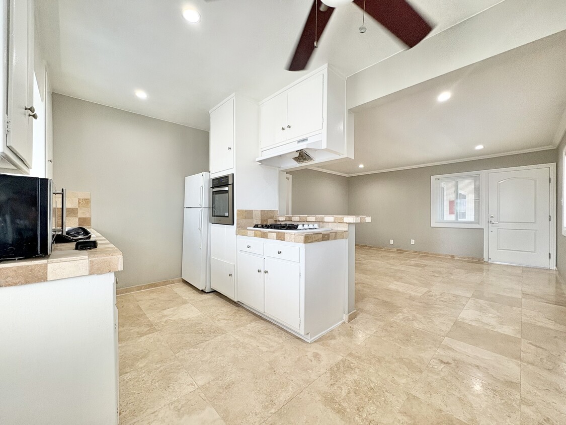 Foto principal - 1619 Colby Ave