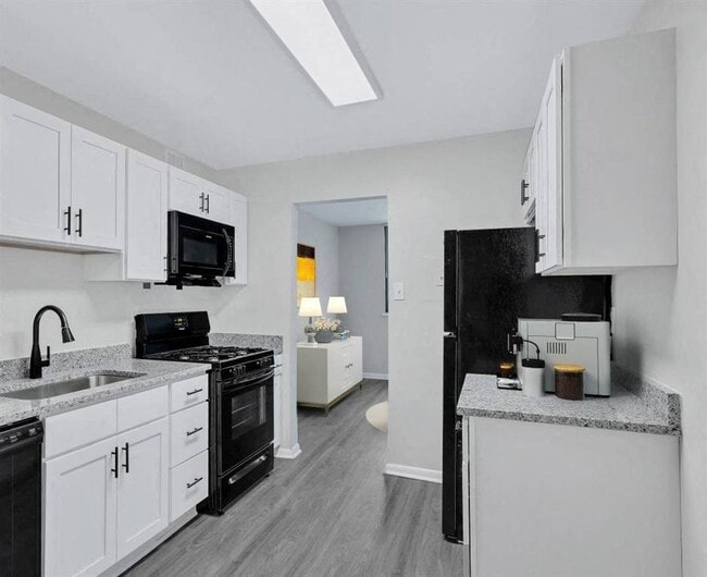 Foto del edificio - The Warwick Apartments