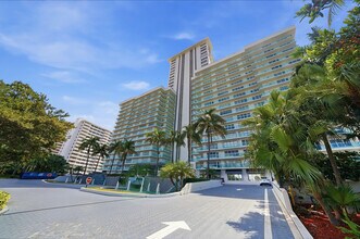 Building Photo - 3900 Galt Ocean Dr
