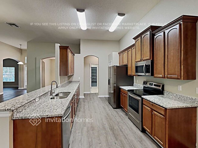 Building Photo - 11920 Summer Springs Dr
