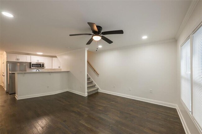 Foto del edificio - 2027 Lois Pl NW