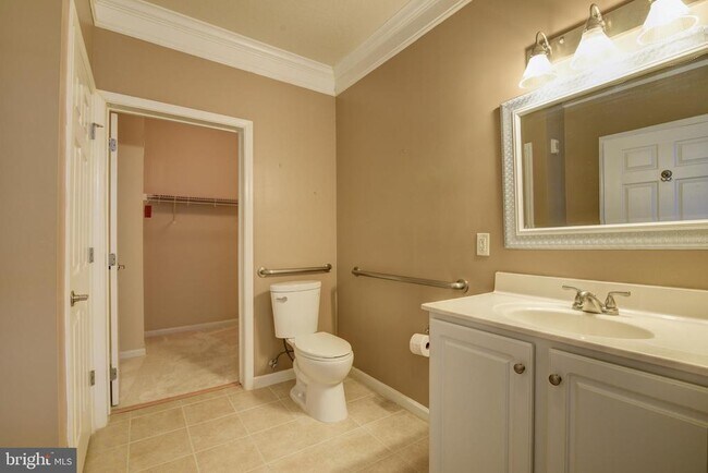 Building Photo - 514 Sunset View Terrace SE