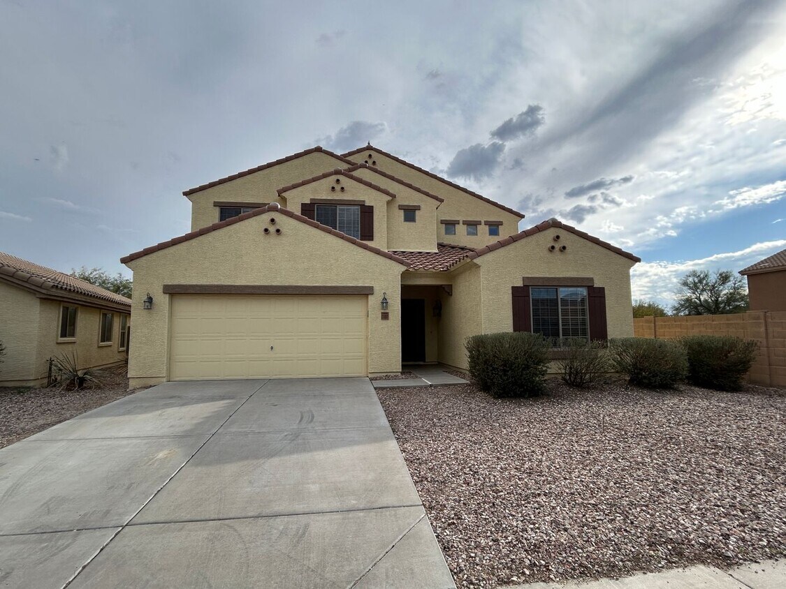 Primary Photo - 4 bedroom 3 full bath home in Riata West i...