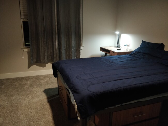 room - 111 Linebacker Ln