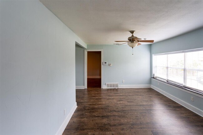 Foto del edificio - 1709 Lee St