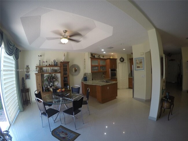 Building Photo - 11352 NW 73rd Terrace