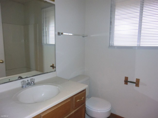 Foto del edificio - 2127 N Center St