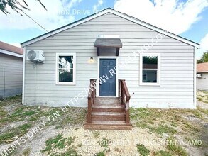 Building Photo - 2702 Observation Dr