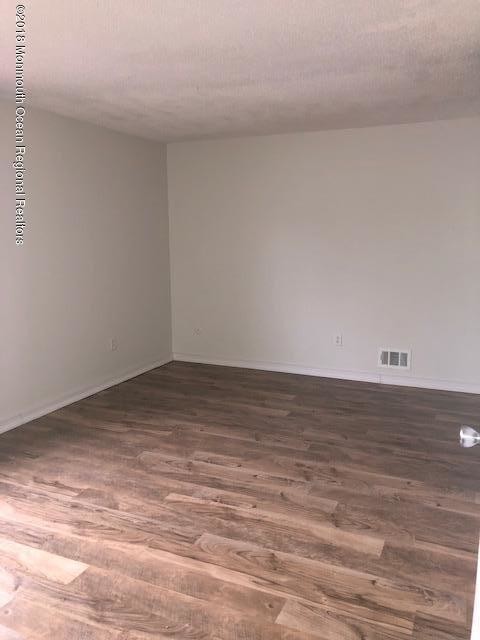 Building Photo - 136 Van Cortlandt Dr