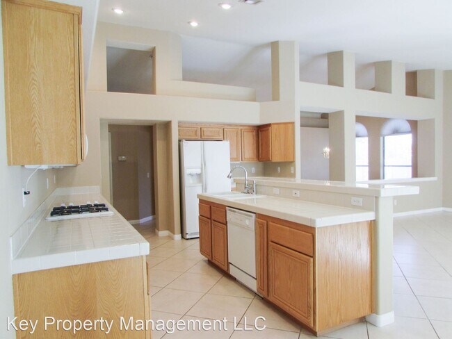 Foto del edificio - 4 br, 2.5 bath House - 4191 Skywalker Ave