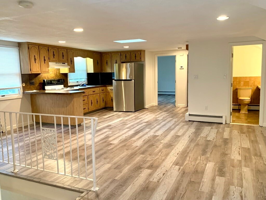 101 Newman St Unit 2, Revere, MA 02151 Room for Rent in Revere, MA