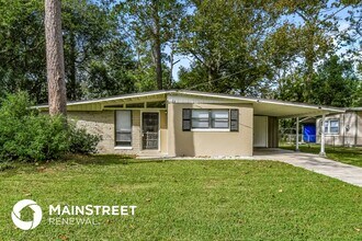 Building Photo - 1044 Legay Ave