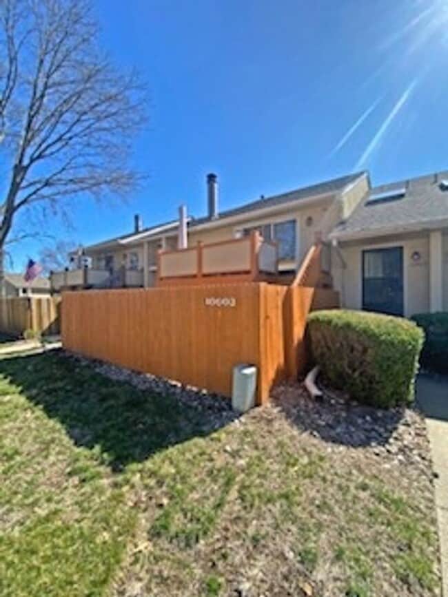 Building Photo - 10903 Gillette St
