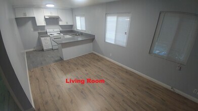 Building Photo - 809 Brent Ave